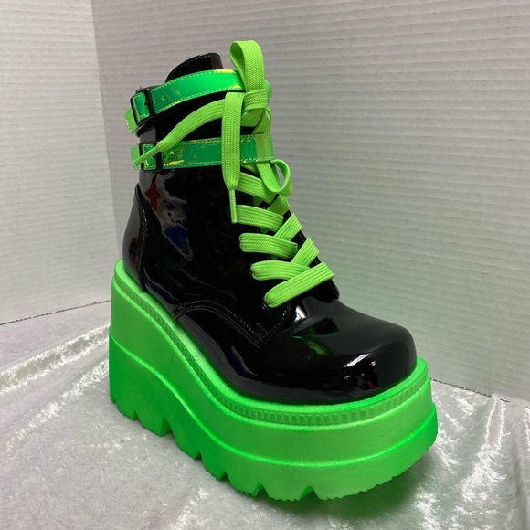 Demonia Shaker-52 UV Reflective Rave Platform Boots - Picture 4 of 6